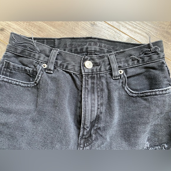 American Eagle super distressed high rise black cropped mom jeans - Picture 2 of 16